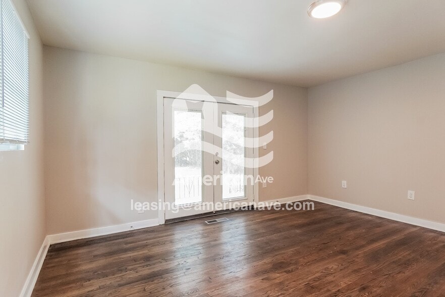 Building Photo - 7020 1st Ave S