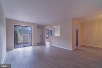 Building Photo - 9416 Penshurst Ct
