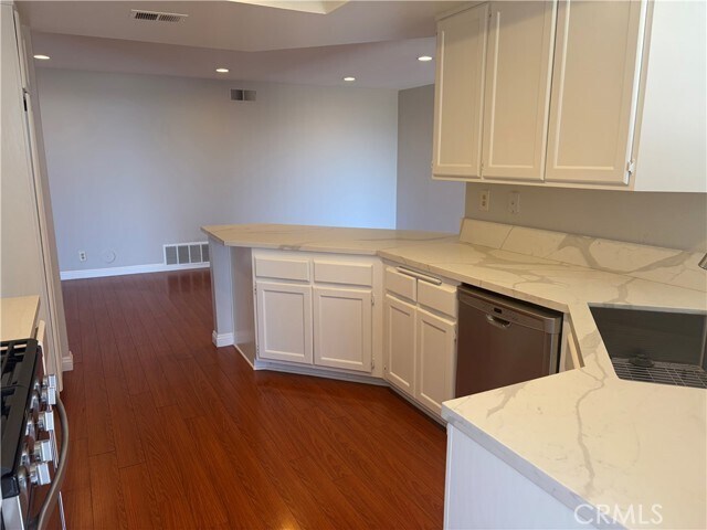Building Photo - 873 S Sapphire Ln