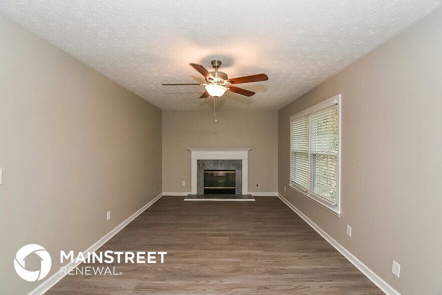 Building Photo - 2628 Meadow Lark Dr