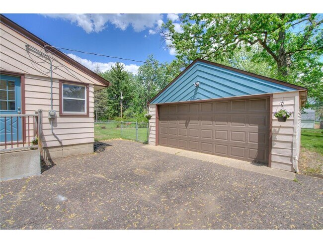 Building Photo - 5318 Kentucky Ave N