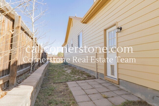 Building Photo - 7676 Sniktau Point