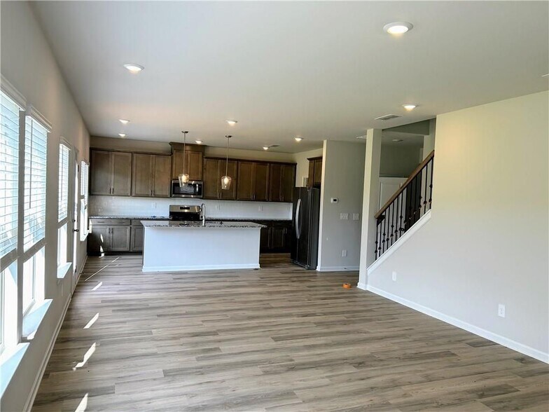Building Photo - 7798 Richmond Trl