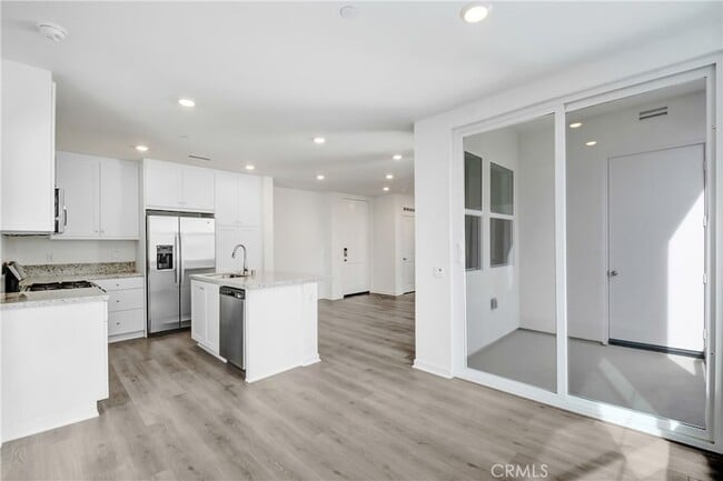 Building Photo - 4127 E Cir Paseo