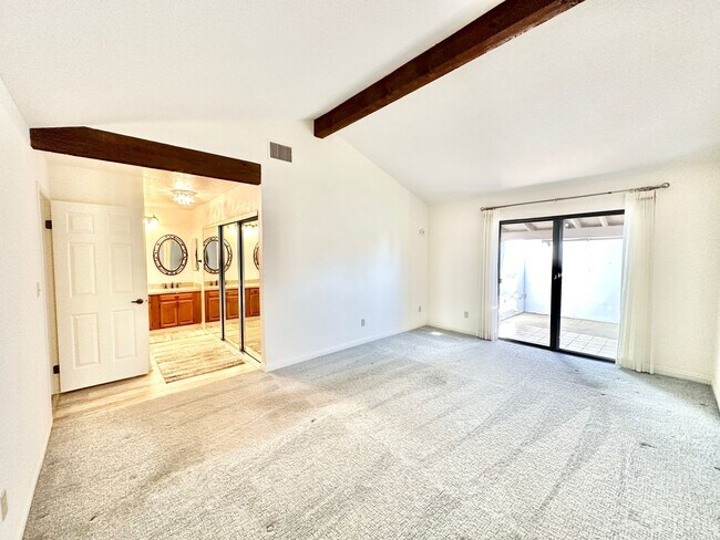 Building Photo - Sweet Single-Story, Completely Detached, Home in the Picturesque Fallbrook Village HOA Community!