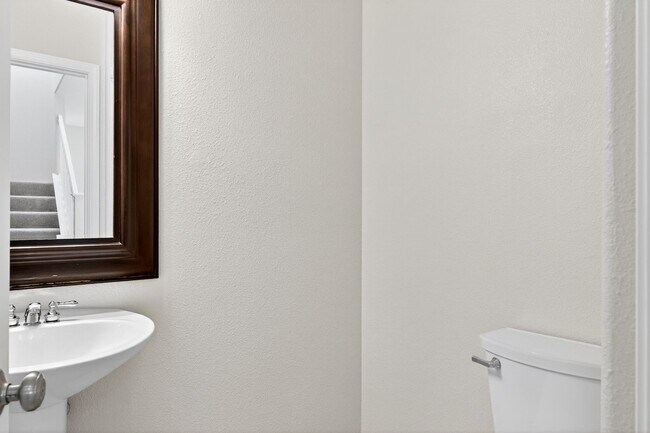 Building Photo - Renovated Court Location Beauty – Spacious 4BD Home Near Pleasant Hill!