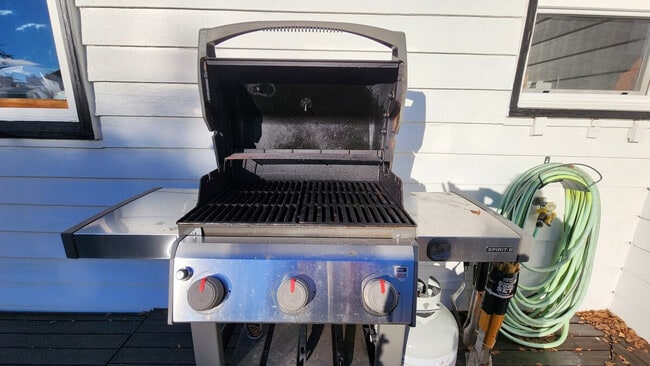 Building Photo - 11315 Roosevelt Way NE