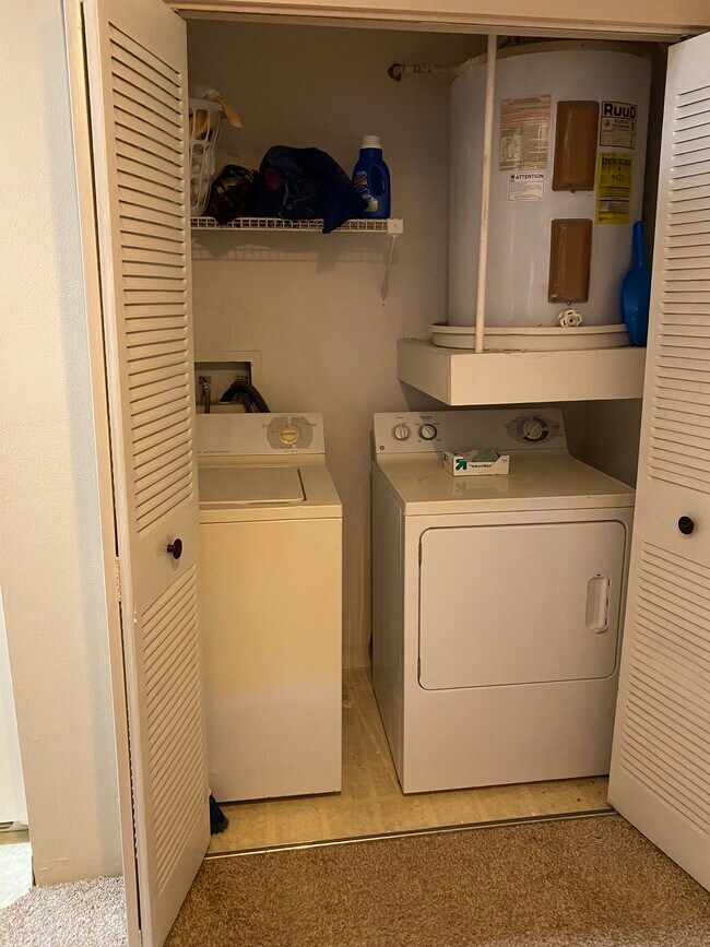 Building Photo - 485 Forestway Cir