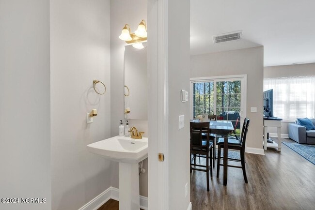 Building Photo - 361 S Stingray Ln