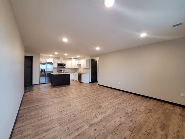 Building Photo - 1640 Keanan Ln