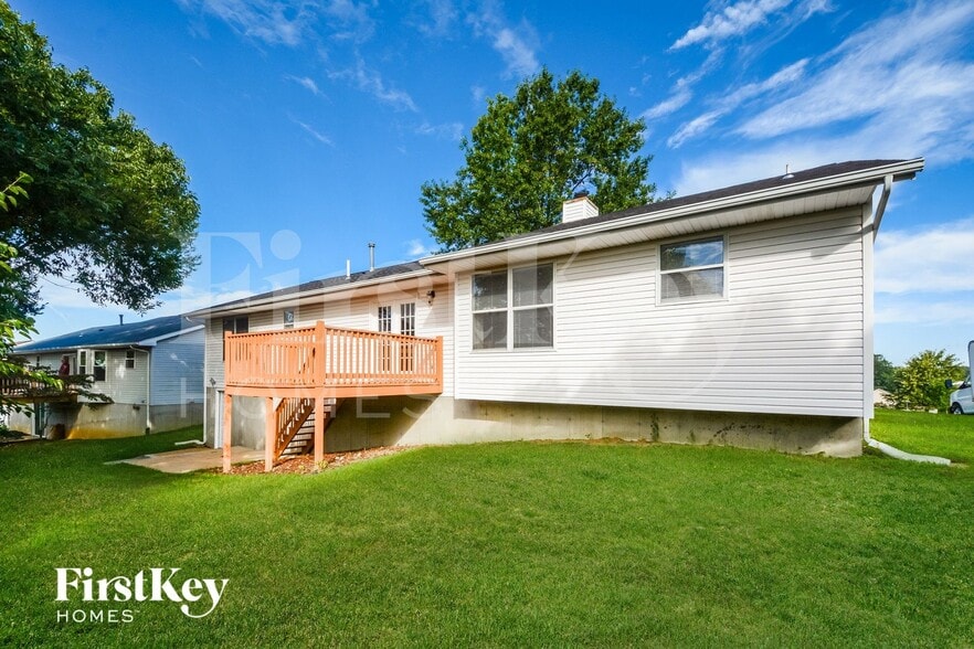 Building Photo - 2134 Willow Trace Dr