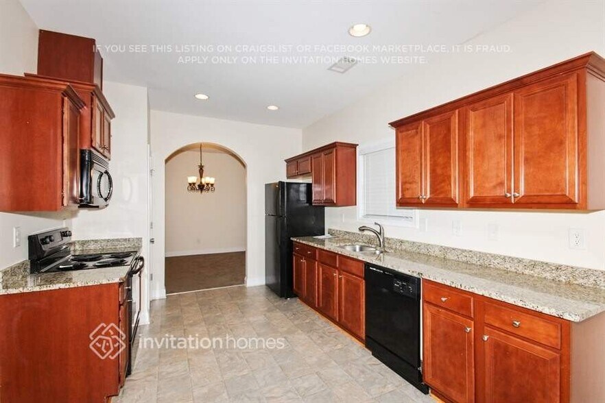 Building Photo - 421 Sweet Ashley Way