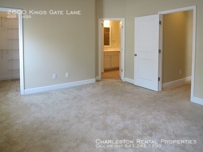 Building Photo - 2600 Kings Gate Ln