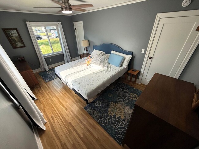 Building Photo - Peterson, D