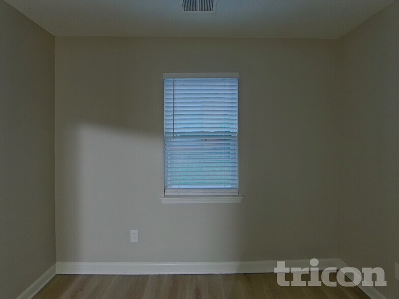 Building Photo - 722 Foxborough Rd