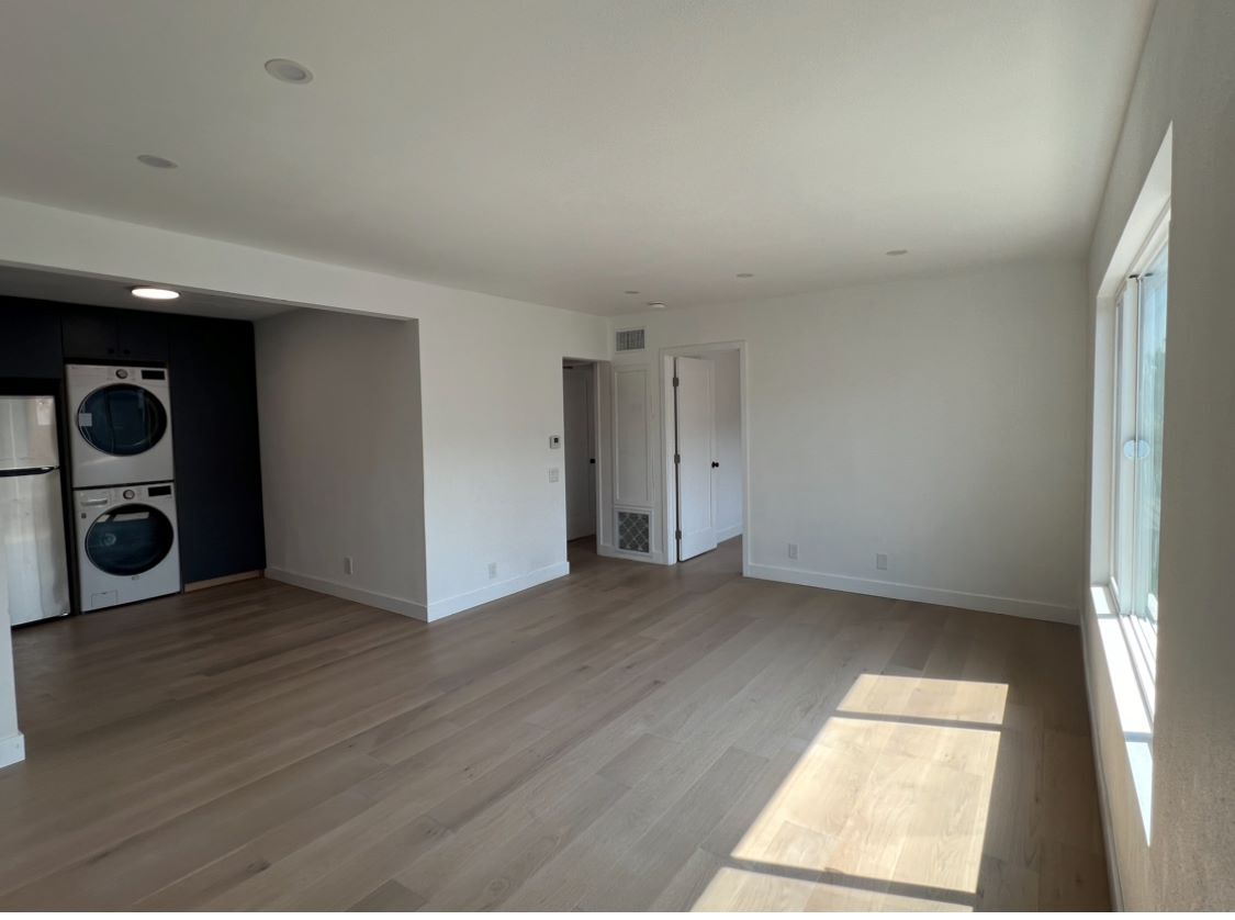 Building Photo - 2714 Queen St