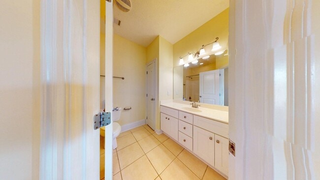 Building Photo - Cloverbrook in Auburn -