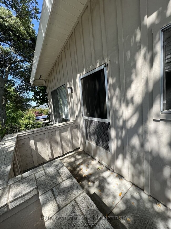 Building Photo - 6-Month Lease – Charming West Petaluma Accessory Unit