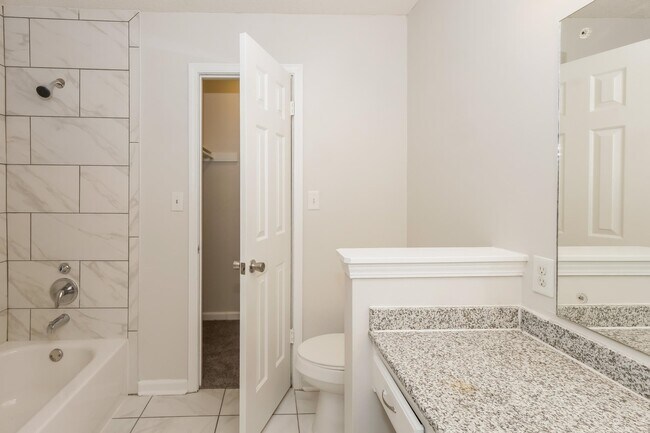 Building Photo - 7318 Old Dominion Ct