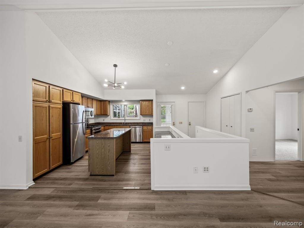 Building Photo - 1888 Webster St