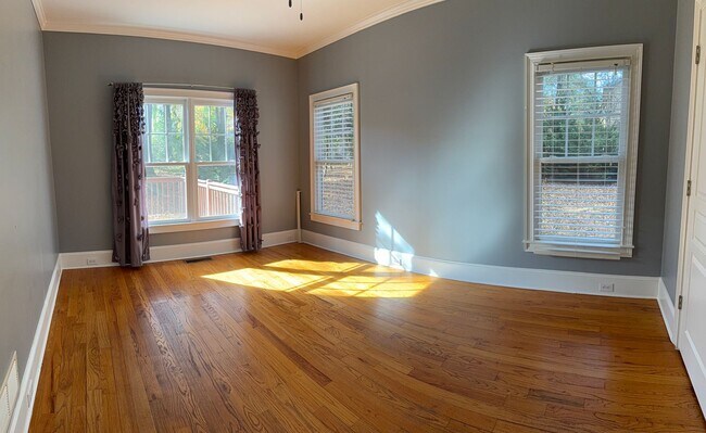 Building Photo - 4 BED/2 BATH PRIVATE DECATUR ESTATE FOR LEASE IN DECATUR