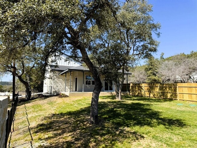 Building Photo - 18208 Gregg Bluff Rd