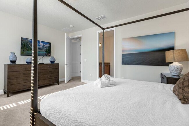 Building Photo - 350 Pendant Ct