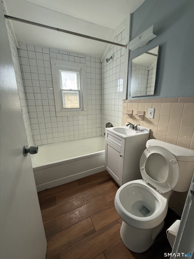 Building Photo - 33 Cannon Rd