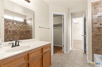 Building Photo - 3606 Viewcrest Dr
