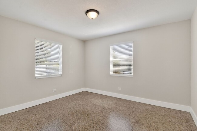 Building Photo - 58 W 27th St