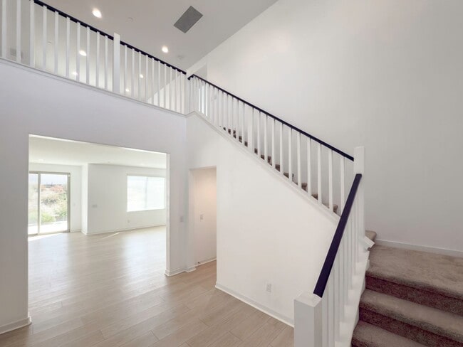 Building Photo - Newer Construction, Exquisite 4 Bedroom + ...