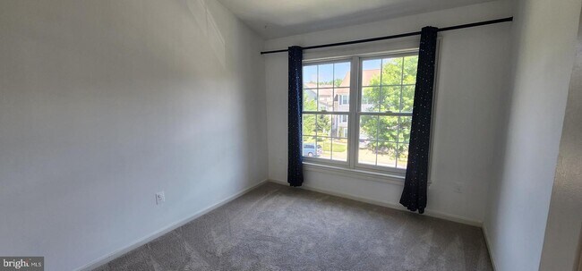 Building Photo - 20392 Ashcroft Terrace