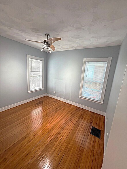 Building Photo - 172 Ellsworth Avenue