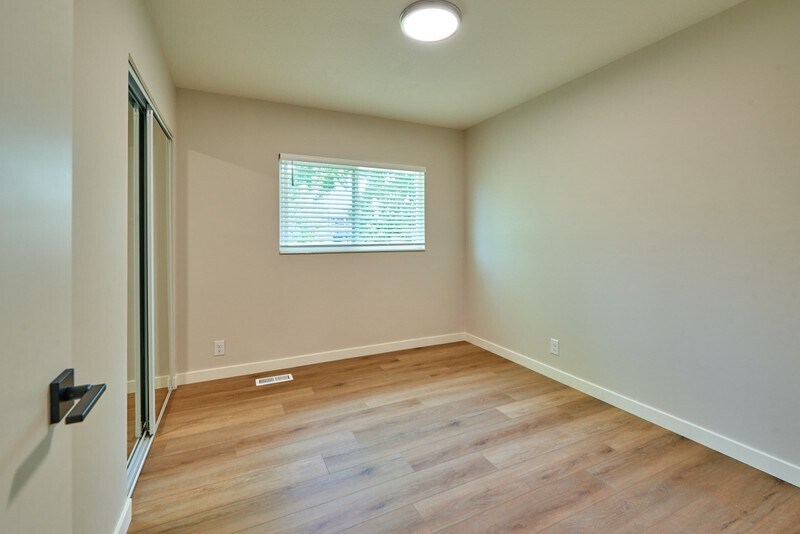 Building Photo - 3826 S 1250 E