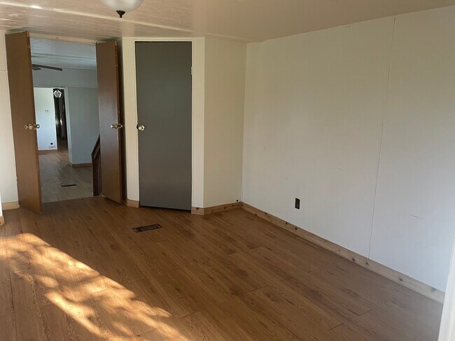 Building Photo - 3818 Co Rd 826