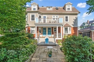 Building Photo - 60 Forest St