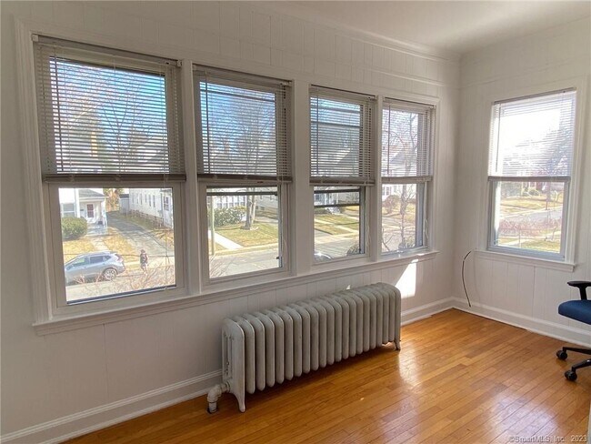 Building Photo - 51 Bretton Rd