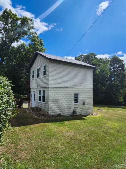 Building Photo - 615 Garden St