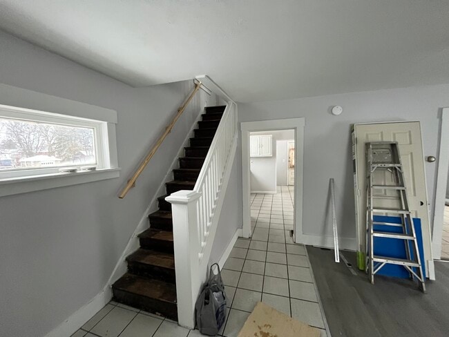 Building Photo - 769 Sherman Ave Ave