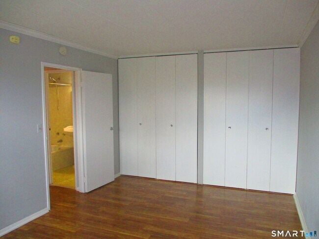 Building Photo - 27 Northill St