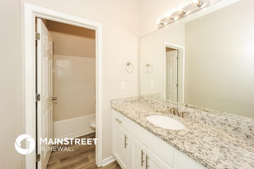 Building Photo - 5517 Jerome Rd