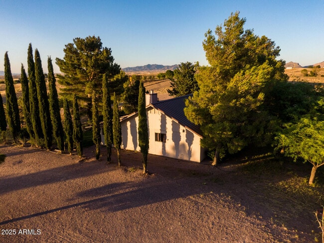 Building Photo - 7 Javelina Ct