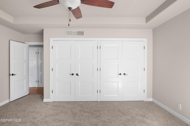 Building Photo - 6204 Pinehurst Dr