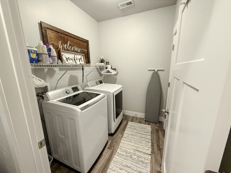 Building Photo - 13232 S Andros Ln