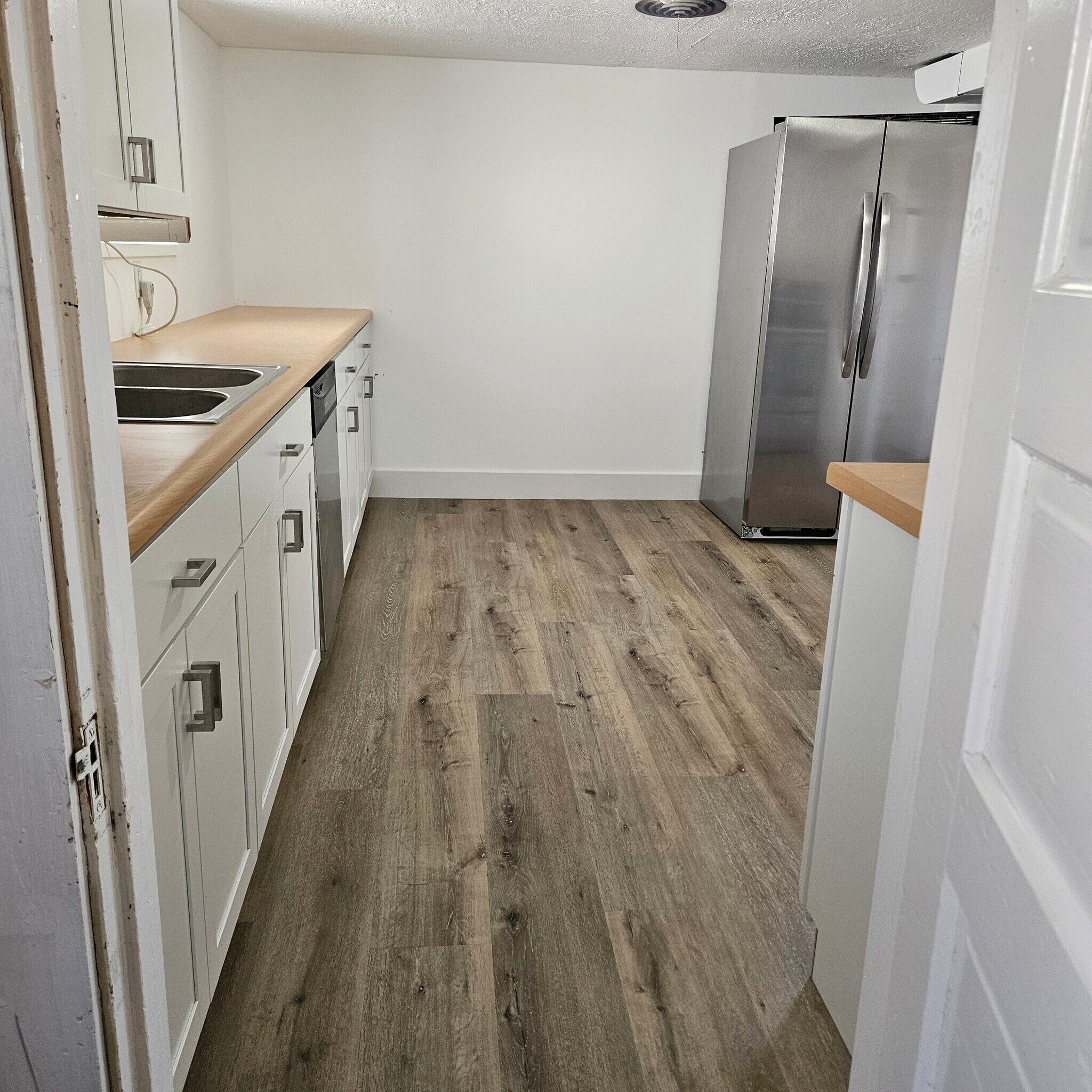 Building Photo - 120 W 700 S