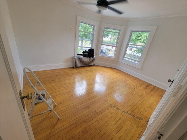 Building Photo - 142 N Columbus Ave