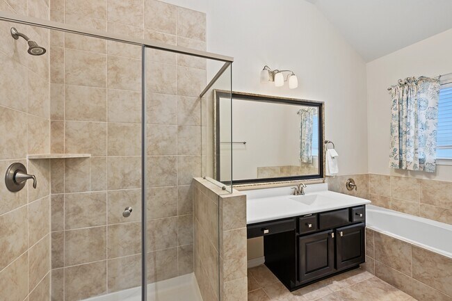 Building Photo - 2713 Shadybrook Meadow Dr
