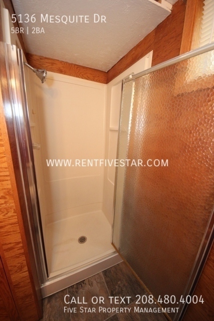 Building Photo - 5136 Mesquite Dr
