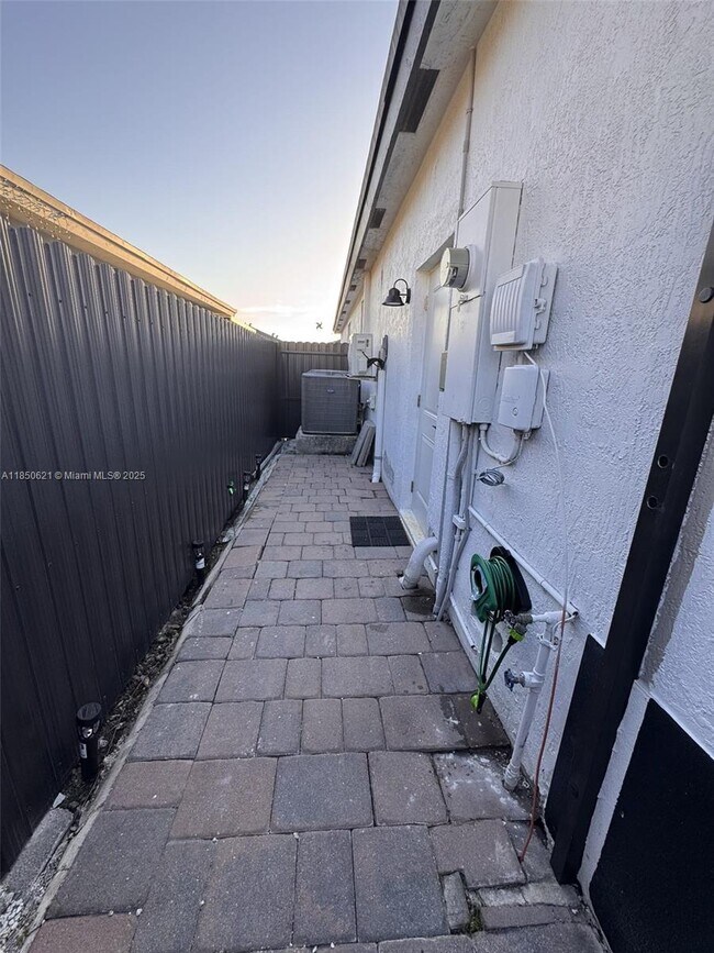 Building Photo - 27474 SW 133rd Path
