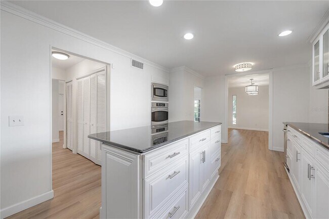 Building Photo - 5026 Cypress Trace Dr